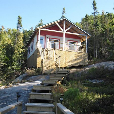 Chalet De La Montagne Villa Tadoussac Exterior foto